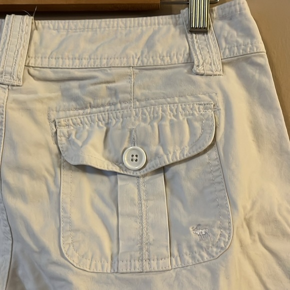 Abercrombie & Fitch 100% Cotton White Capri Pants 2 - Picture 8 of 14